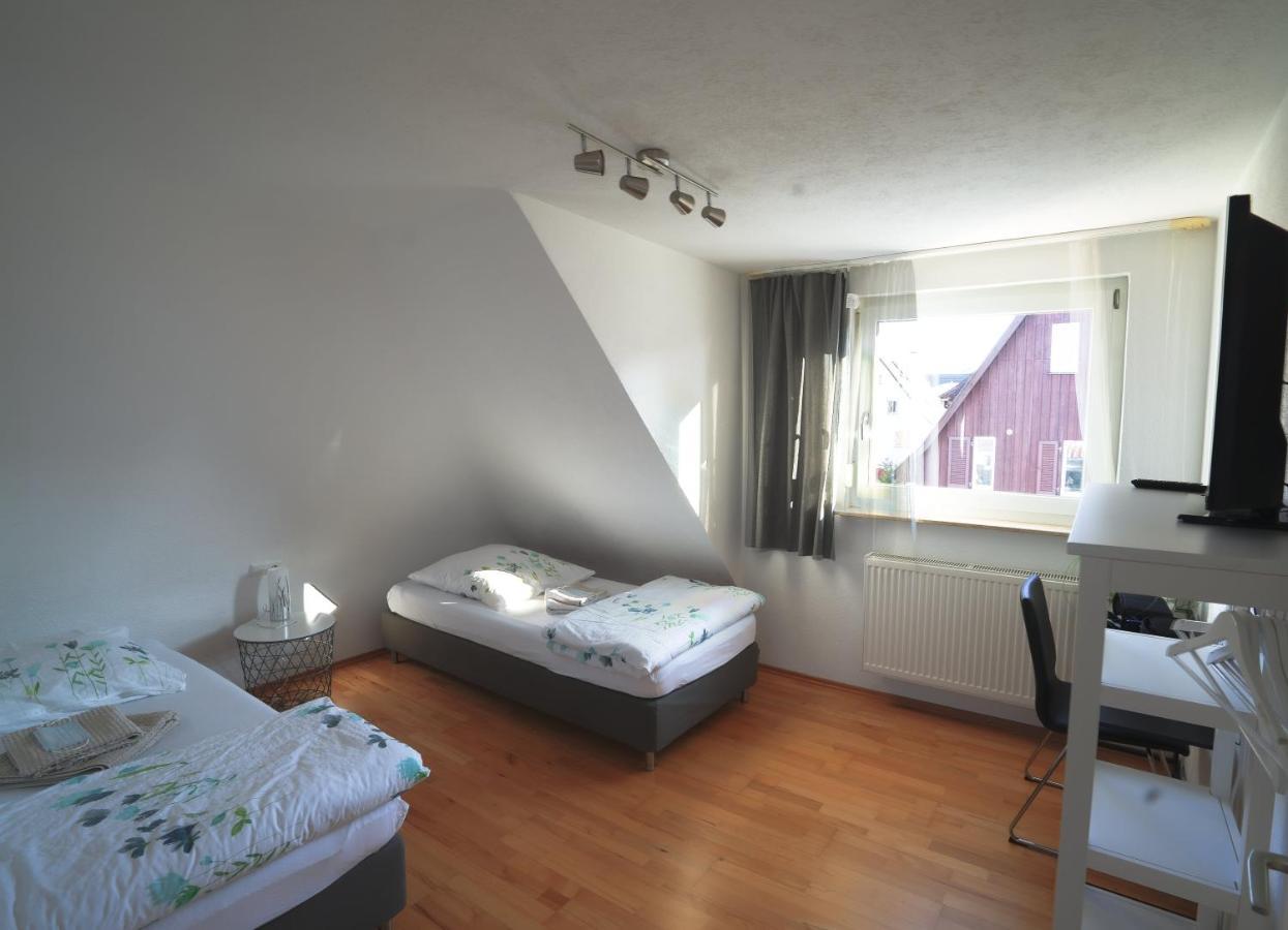 Fewo Reutlingen Heinestrasse Dg Room photo